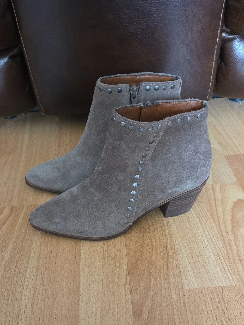 Lucky Brand Taupe Suede Studded Ankle Boots Festival Western Boho Cowgirl 7.5